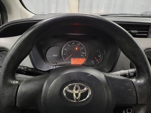 2016 Toyota Yaris L