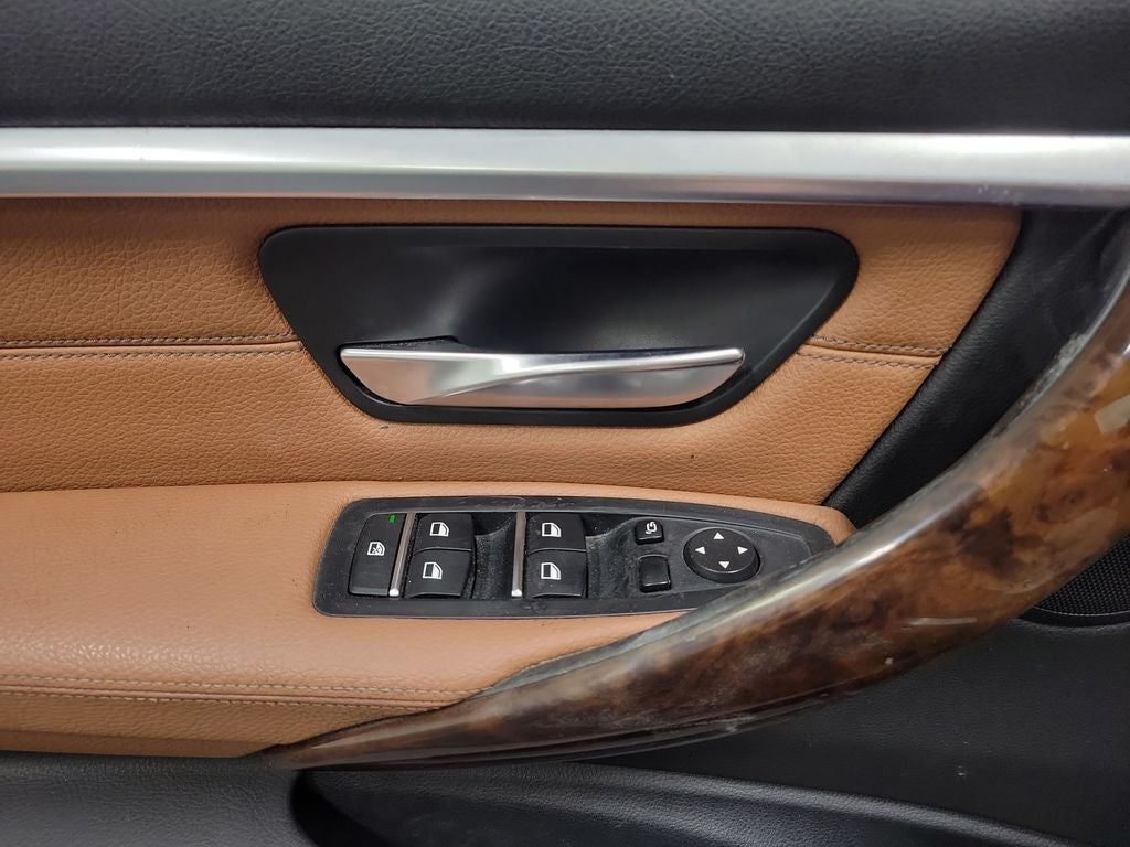 2017 BMW 3 Series 330i xDrive