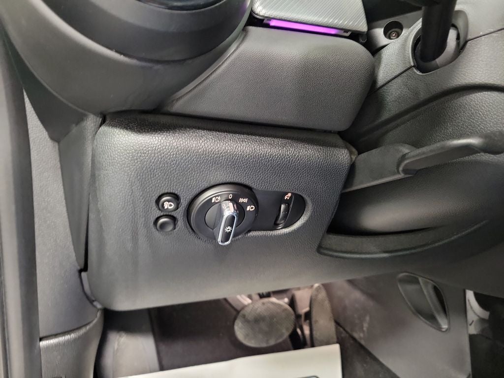 2023 MINI Cooper SE Electric Signature