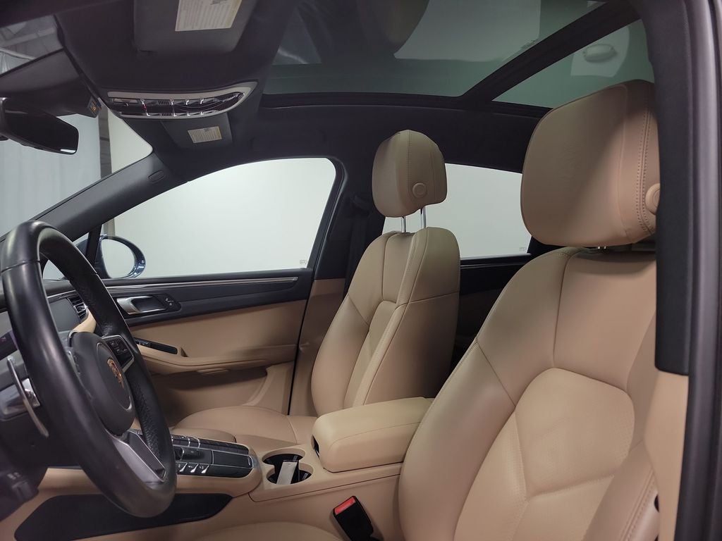 2021 Porsche Macan Base