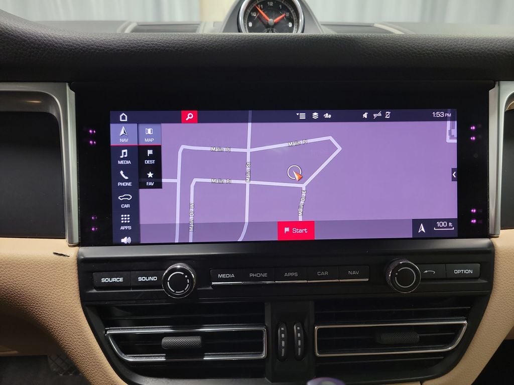 2021 Porsche Macan Base