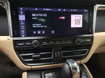 2021 Porsche Macan Base