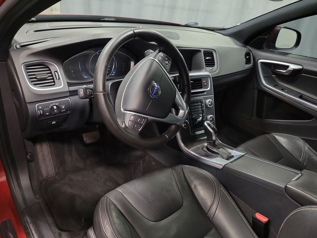 2016 Volvo S60 T6 Drive-E Platinum