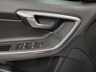 2016 Volvo S60 T6 Drive-E Platinum