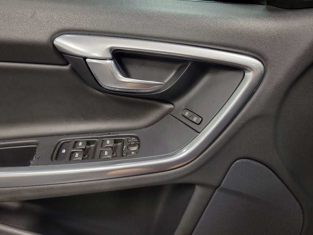 2016 Volvo S60 T6 Drive-E Platinum