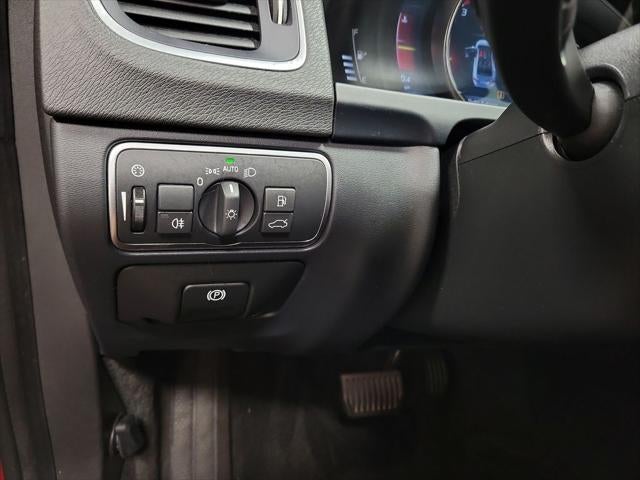 2016 Volvo S60 T6 Drive-E Platinum