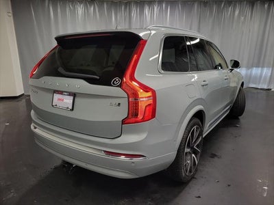 2024 Volvo XC90 B6 Plus Bright Theme