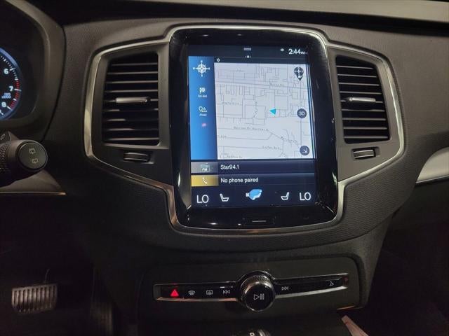 2022 Volvo XC90 T5 Momentum