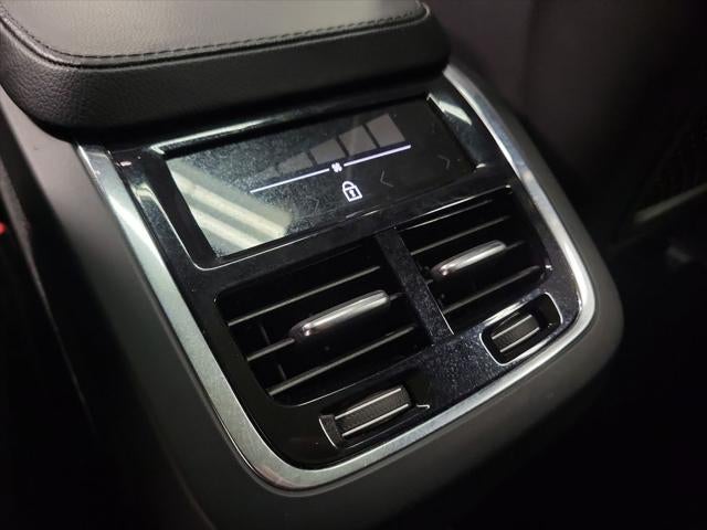 2022 Volvo XC90 T5 Momentum