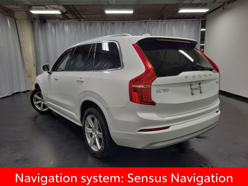 2022 Volvo XC90 T5 Momentum