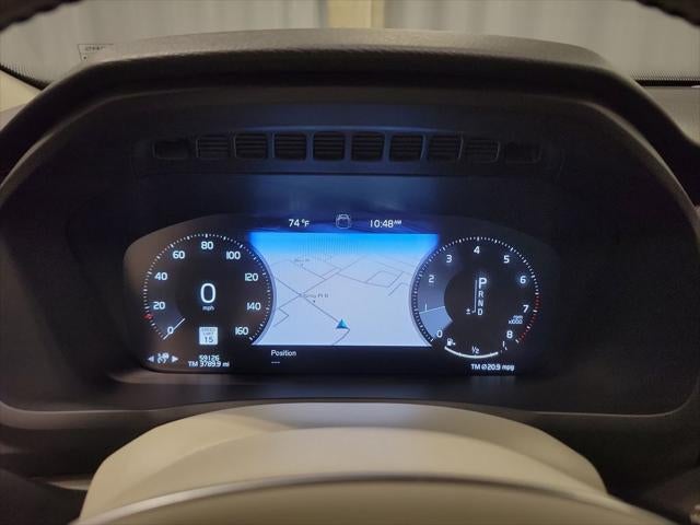 2022 Volvo XC90 T5 Momentum