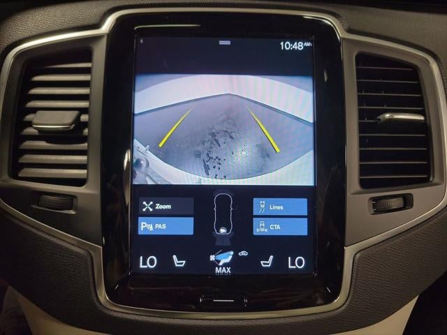 2022 Volvo XC90 T5 Momentum