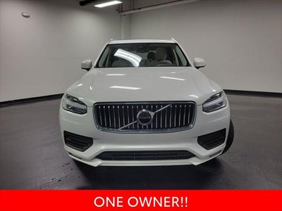 2022 Volvo XC90 T5 Momentum