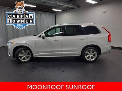 2022 Volvo XC90 T5 Momentum