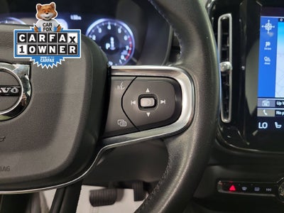 2019 Volvo XC40 Momentum