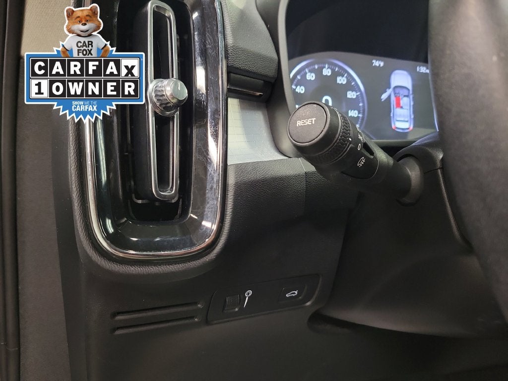 2019 Volvo XC40 Momentum