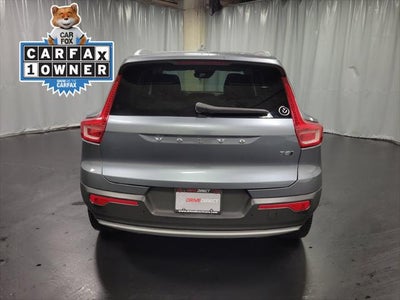 2019 Volvo XC40 Momentum