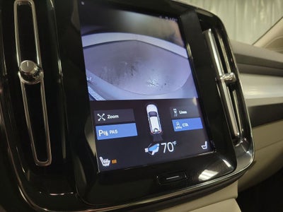 2020 Volvo XC40 Momentum