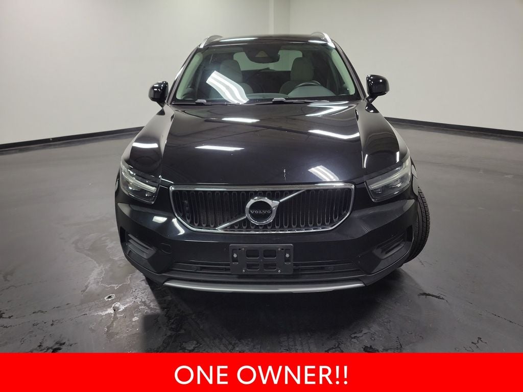 2020 Volvo XC40 Momentum