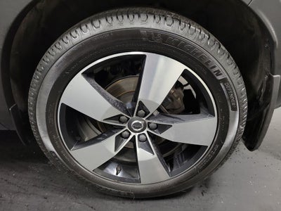 2019 Volvo XC40 Momentum