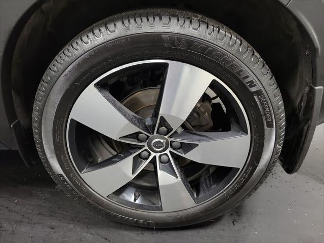 2019 Volvo XC40 Momentum