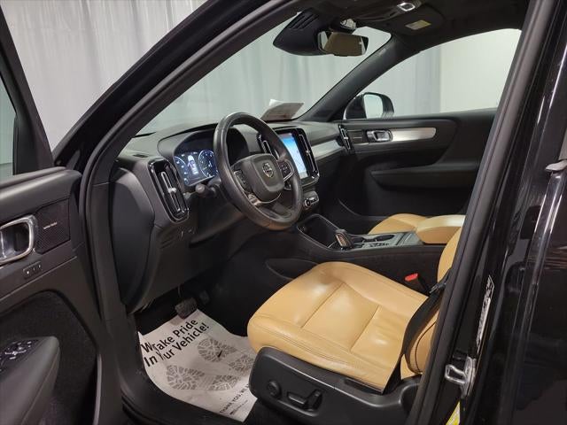 2019 Volvo XC40 Momentum