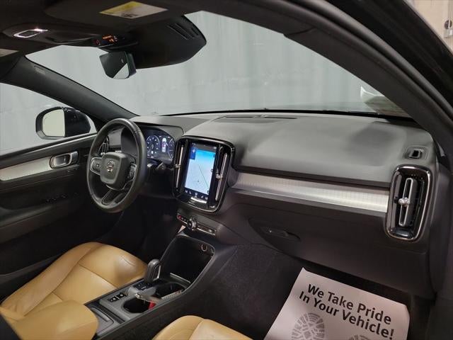 2019 Volvo XC40 Momentum