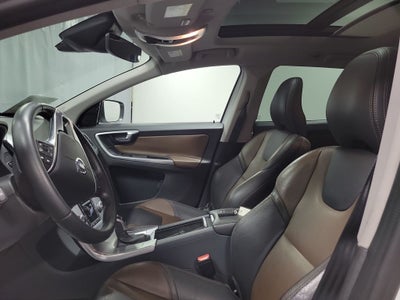 2017 Volvo XC60 T5 Dynamic