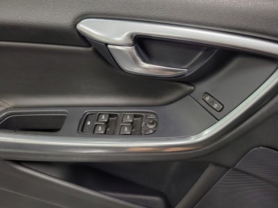 2017 Volvo V60 Cross Country T5