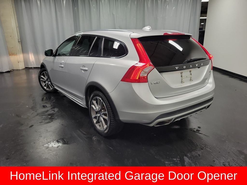 2017 Volvo V60 Cross Country T5