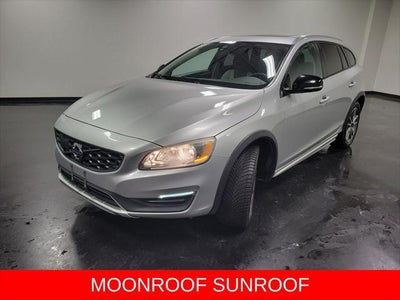 2017 Volvo V60 Cross Country T5