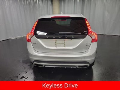 2017 Volvo V60 Cross Country T5