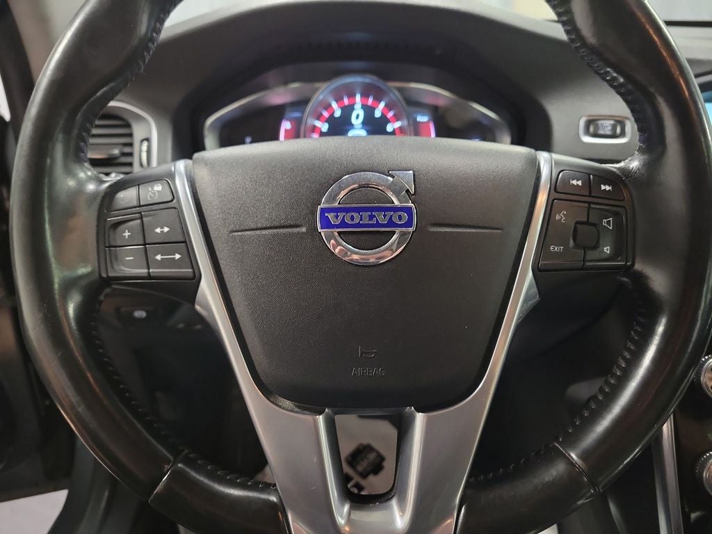 2016 Volvo S60 Cross Country T5 Platinum