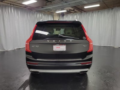 2017 Volvo XC90 T6 Momentum