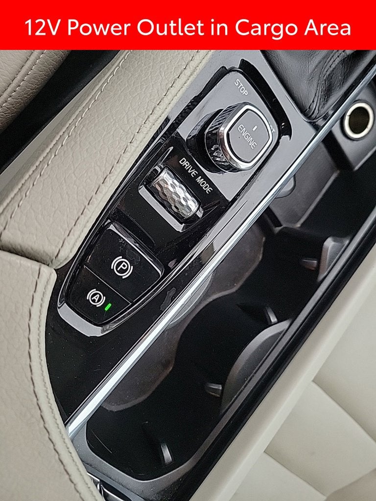 2017 Volvo XC90 T6 Momentum