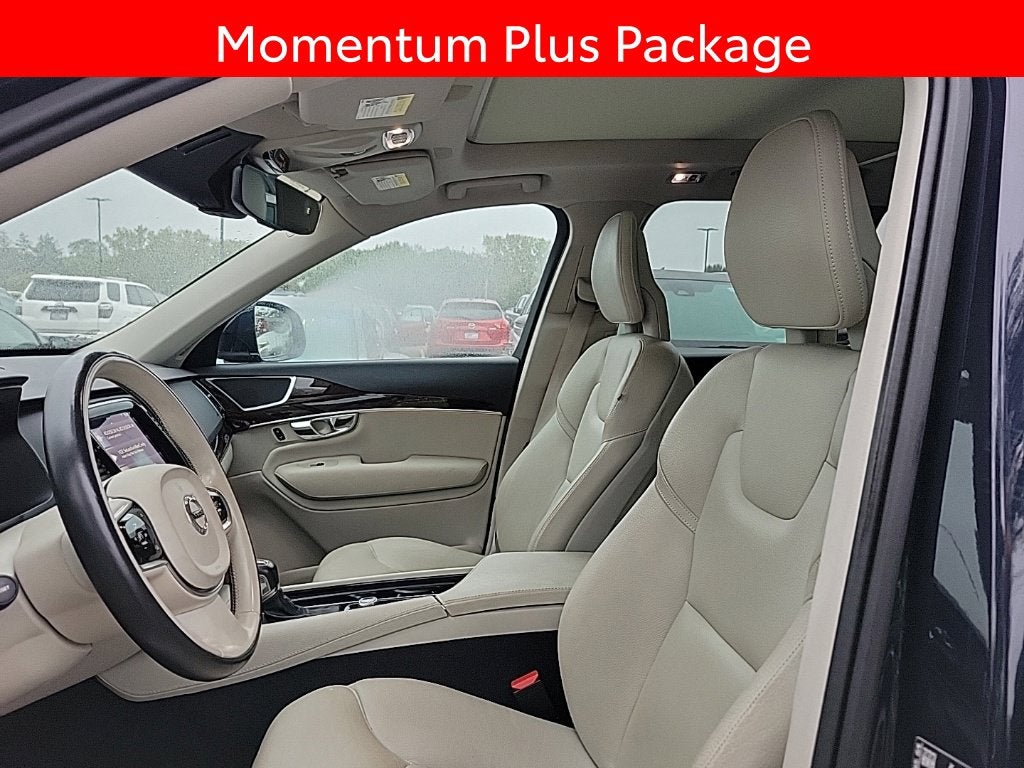 2017 Volvo XC90 T6 Momentum
