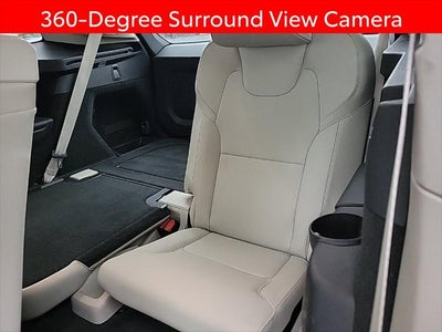 2017 Volvo XC90 T6 Momentum