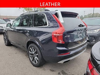 2017 Volvo XC90 T6 Momentum