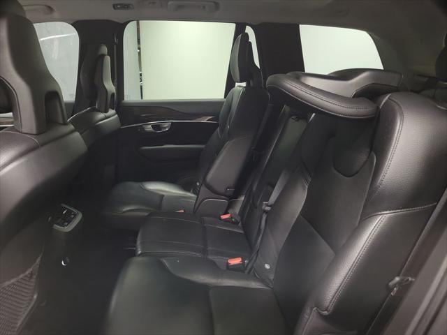2017 Volvo XC90 T6 Momentum