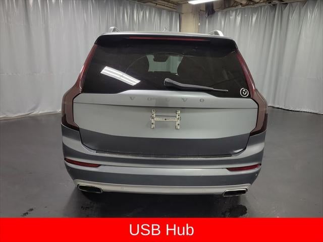 2017 Volvo XC90 T6 Momentum