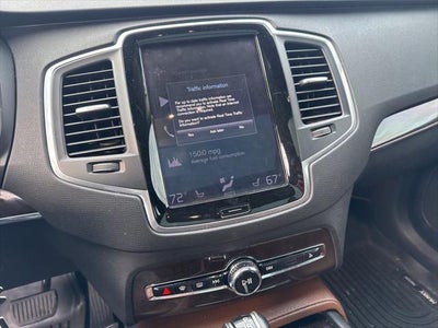 2019 Volvo XC90 T6 Momentum