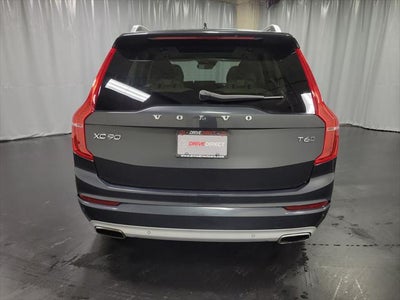 2016 Volvo XC90 T6 Momentum