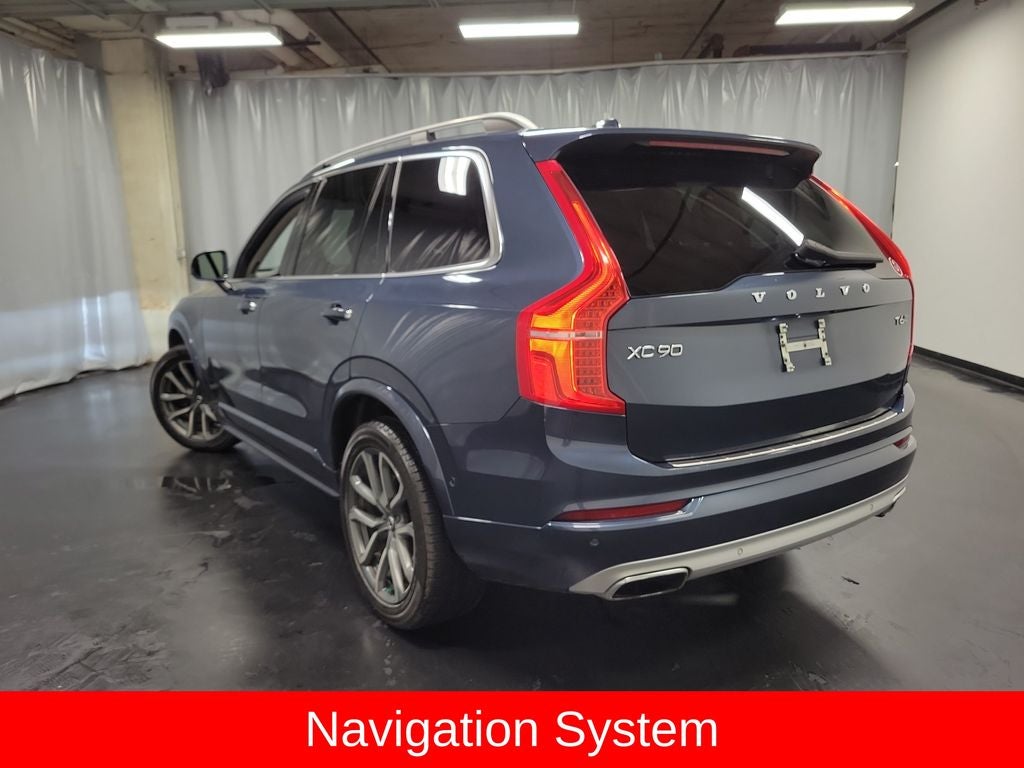 2019 Volvo XC90 T6 Momentum