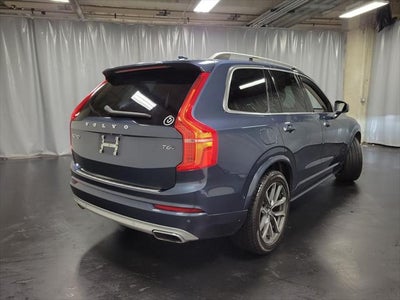 2019 Volvo XC90 T6 Momentum