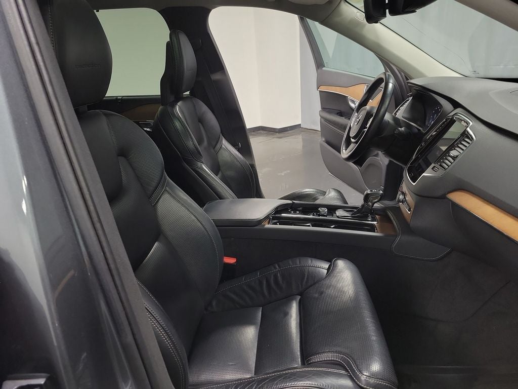 2018 Volvo XC90 T6 Inscription