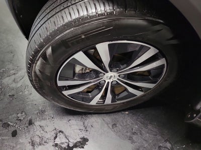 2023 Volvo XC60 Recharge Plug-In Hybrid T8 Core Bright Theme