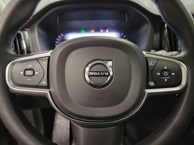 2023 Volvo XC60 Recharge Plug-In Hybrid T8 Core Bright Theme