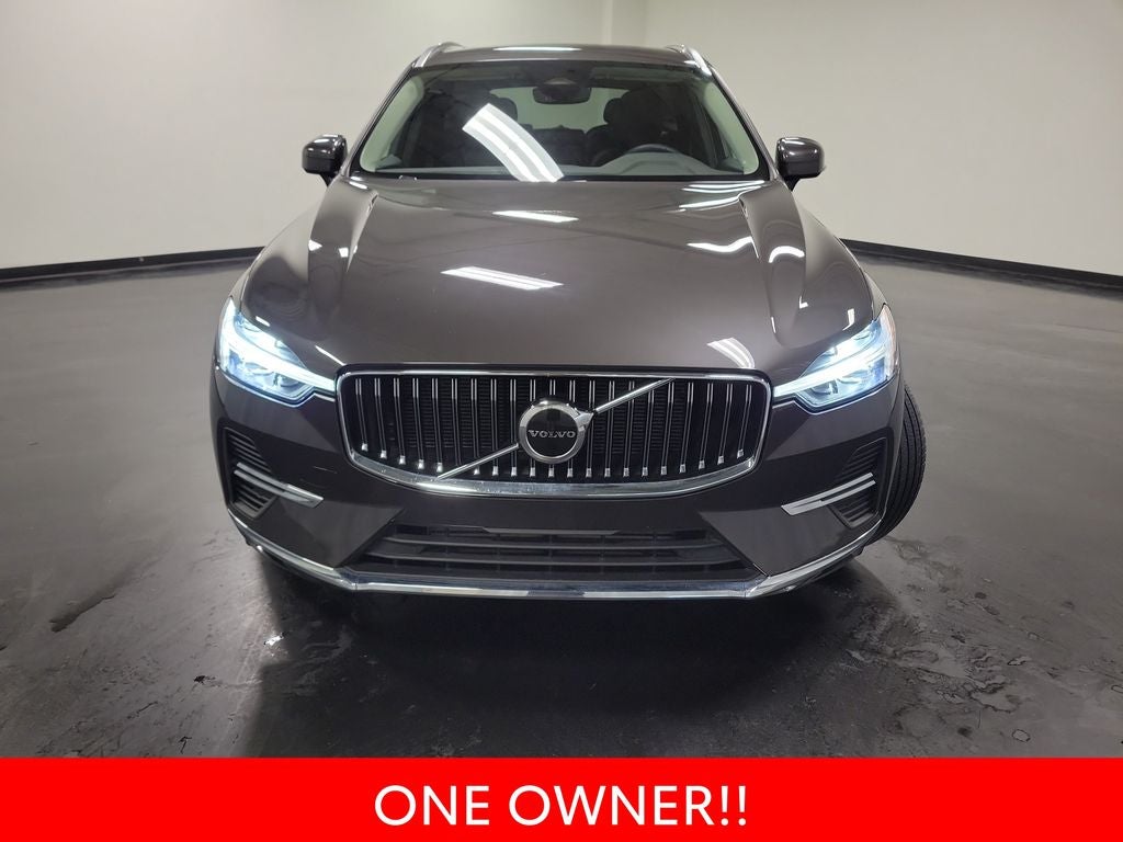 2023 Volvo XC60 Recharge Plug-In Hybrid T8 Core Bright Theme