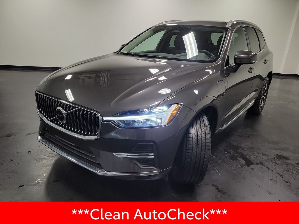 2023 Volvo XC60 Recharge Plug-In Hybrid T8 Core Bright Theme