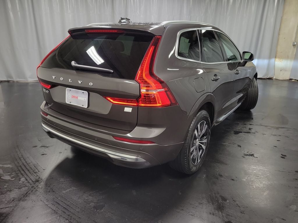 2023 Volvo XC60 Recharge Plug-In Hybrid T8 Core Bright Theme